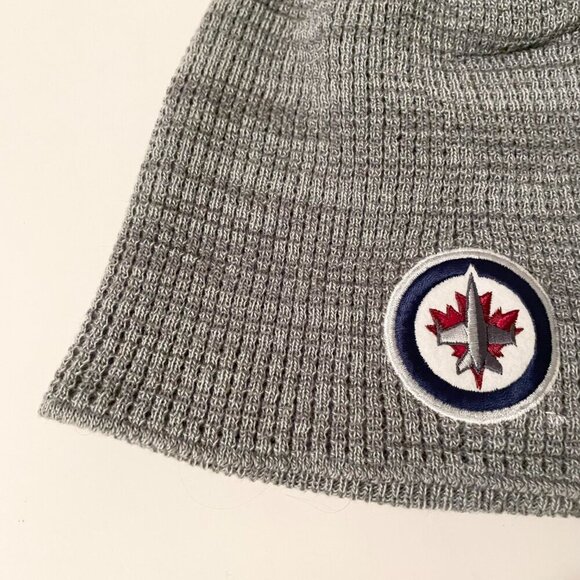 Winnipeg Jets Reebok Center Ice NHL Hat - Picture 5 of 15